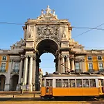 De - Small Luxury Of The World Lissabon