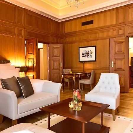 호텔 포우사다 드 리스보아 - 스몰 럭셔리 오브 월드 리스본