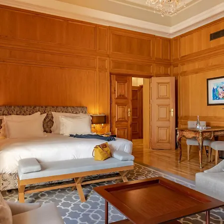 Hotel De - Small Luxury Of The World 5*
